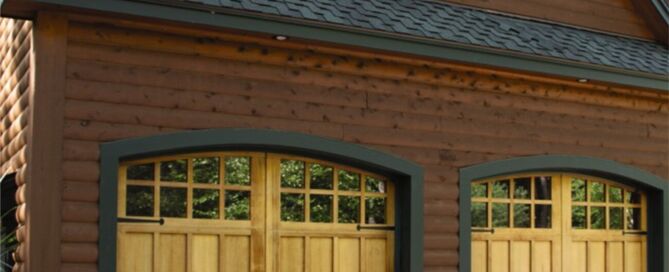 Signature Carriage Wood Gallery, Overhead Door of Grand Island