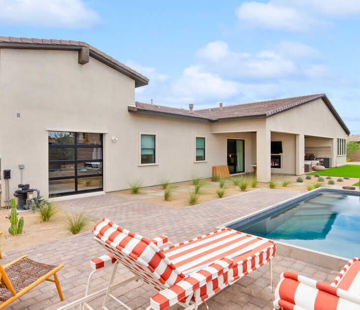 Modern Aluminum Garage Doors, Overhead Door Grand Island™